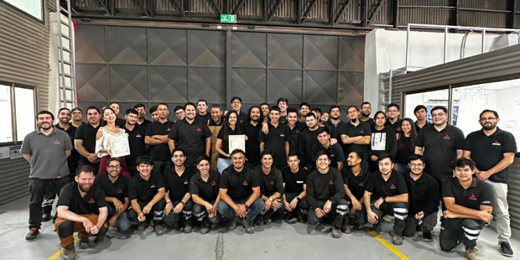 REBORN ELECTRIC MOTORS RECIBIÓ LA CERTIFICACIÓN ISO 9001:2015 QUE VALIDA SU OPERACIÓN BAJO ESTÁNDARES INTERNACIONALES