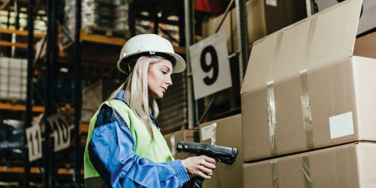 MUJERES  Y LOGÍSTICA: LOS DESAFÍOS PENDIENTES