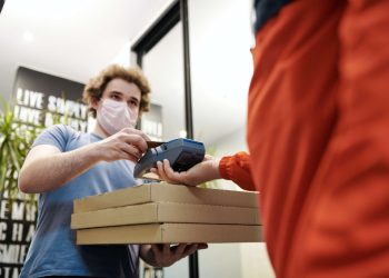 SE PROYECTA UN 32% DE CRECIMIENTO DEL COMERCIO DIGITAL EN CHILE PARA EL 2025 ¿CÓMO SE PREPARA LA ÚLTIMA MILLA?