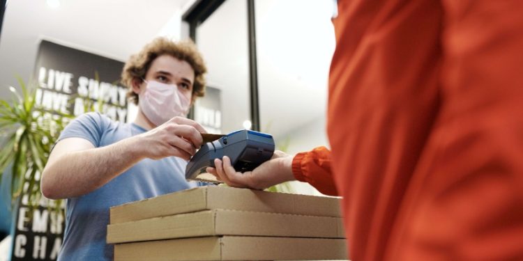 SE PROYECTA UN 32% DE CRECIMIENTO DEL COMERCIO DIGITAL EN CHILE PARA EL 2025 ¿CÓMO SE PREPARA LA ÚLTIMA MILLA?