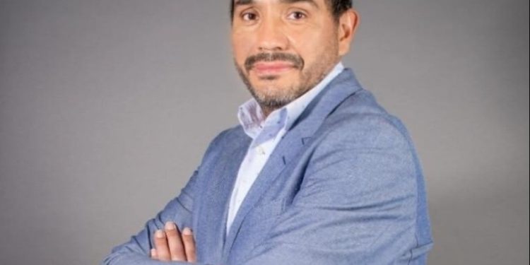 RETOS Y PROYECCIONES DEL METAVERSO EN EL COMERCIO: EL CAMINO HACIA LA EXPERIENCIA MULTISENSORIAL