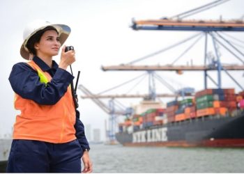 LA MUJER EN LOS PUERTOS MARÍTIMOS
