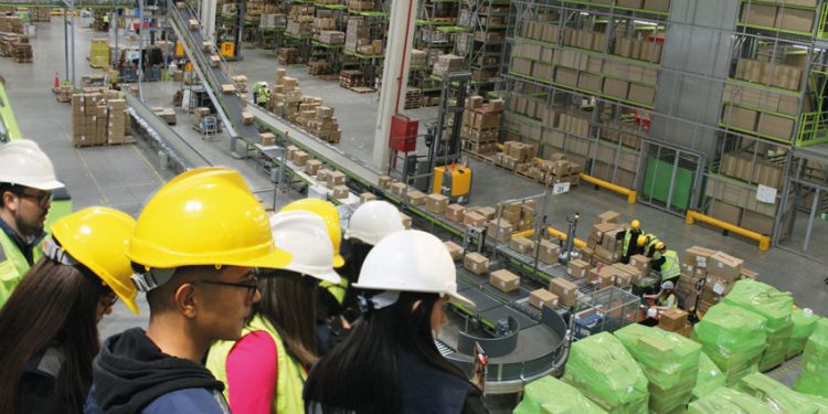 DE LA TEORÍA A LA PRÁCTICA: CAUTIVANDO A LOS ESTUDIANTES DE ENSEÑANZA TÉCNICO PROFESIONAL EN LOGÍSTICA