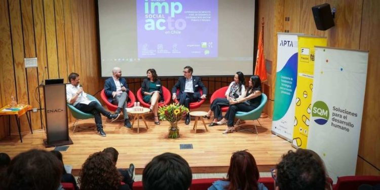 FARMACIAS FRACCIÓN Y HUB APTA: LANZAN INÉDITA CONVOCATORIA QUE BUSCA MEDIR EL IMPACTO DE SUS FARMACIAS EN COMUNAS AISLADAS DE CHILE