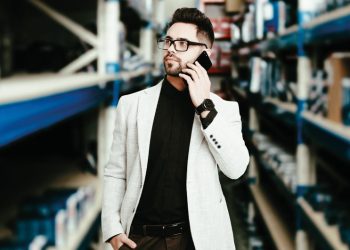 BLOCKCHAIN DISRUMPE LAS FINANZAS Y LOS NEGOCIOS INTERNACIONALES