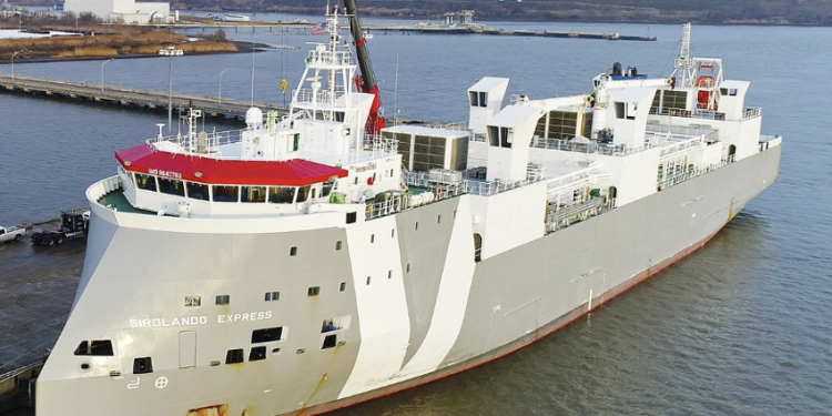 IAN TAYLOR AGENCIA EN PUERTO MONTT NAVE QUE TRANSPORTA 4.000 CABEZAS DE GANADO HASTA CHINA