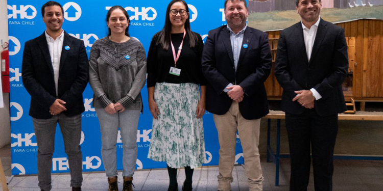 TURBUS Y TECHO-CHILE FIRMAN CONVENIO PARA EL TRASLADO GRATUITO DE VOLUNTARIOS