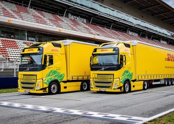 DHL LLEVA LA LOGÍSTICA ECOLÓGICA A UN NUEVO NIVEL JUNTO CON FÓRMULA 1®, CON LA PRIMERA FLOTA DE CAMIONES PROPULSADA POR BIOCOMBUSTIBLE 