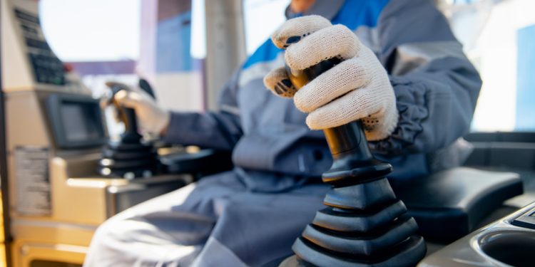 DESAFÍOS Y TENDENCIAS EN LA LOGÍSTICA MINERA CLAVES PARA LA EFICIENCIA Y SOSTENIBILIDAD