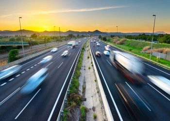 VISIÓN ARTIFICIAL EN LAS CARRETERAS: SEGURIDAD Y EFICIENCIA EN EL TRANSPORTE