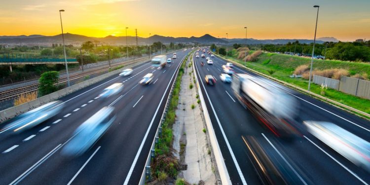 VISIÓN ARTIFICIAL EN LAS CARRETERAS: SEGURIDAD Y EFICIENCIA EN EL TRANSPORTE