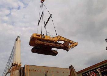 IAN TAYLOR Y SU ÁREA DE SERVICIOS INTEGRADOS TRASLADA MAQUINARIA DE ECUADOR A PERÚ A TRAVÉS DE SU REPRESENTADA BBC CHARTERING