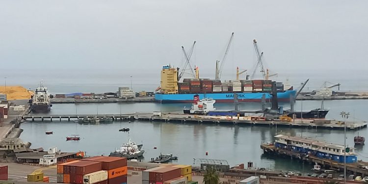 IAN TAYLOR AGENCIA TRES BUQUES DE MANERA SIMULTÁNEA EN PUERTO DE ARICA