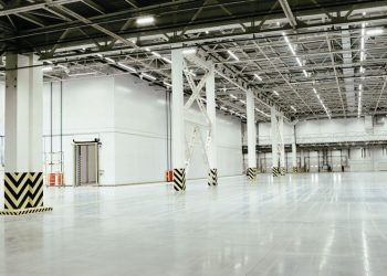 DESARROLLO DE BODEGAS. ESTRETEGIAS A CONSIDERAR ANTE LA ESCASEZ DE SUELO