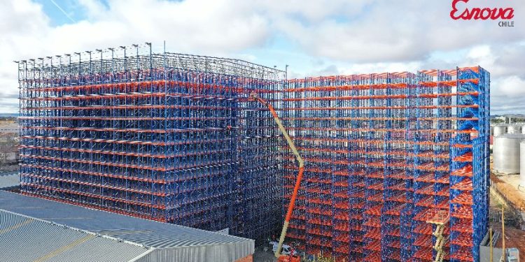 ESNOVA CHILE, GARANTÍA REAL DE SEGURIDAD EN EL ALMACENAJE ANTE DESAFÍOS SÍSMICOS.