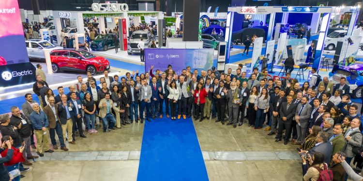 DERCOMAQ Y JAC SE SUMAN AL ACUERDO PÚBLICO-PRIVADO POR LA ELECTROMOVILIDAD 2023-2024