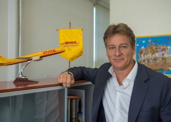 PROBLEMAS DE CAPACIDAD, TENSIÓN COMERCIAL ENTRE CHINA Y EE.UU. E IMPORTACIÓN DE AUTOS ELÉCTRICOS EN CONTENEDORES: ¿CÓMO SE EXPLICA EL ALZA DE PRECIOS EN LOS FLETES MARÍTIMOS?