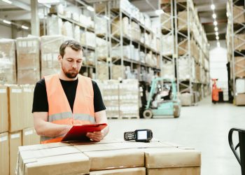 LOGÍSTICA ACTUAL. MÁS QUE INTELIGENCIA ARTIFICIAL Y AUTOMATIZACIONES