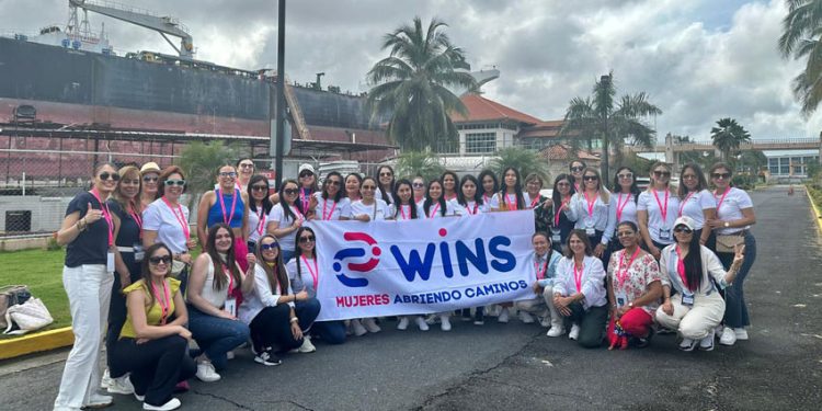 MÁS DE 50 MUJERES LOGÍSTICAS LÍDERES DE AMÉRICA LATINA PARTICIPARON EN EL PRIMER CONGRESO WINS