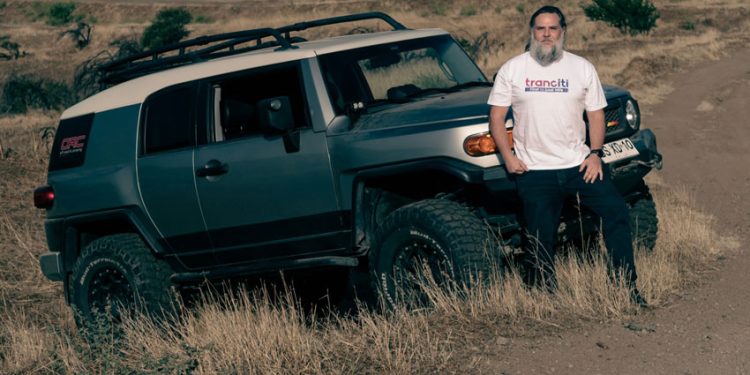 EL LÍDER DE INNOVACIÓN DE TRANSPORTE LOGÍSTICO QUE LE GUSTA EMBARRARLA