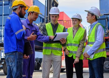 LOGÍSTICA PORTUARIA: MANIPULACIÓN DE CARGAS EFICIENTE