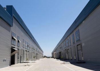 AVANZA PARK LA DIVISA: EL CONDOMINIO DE BODEGAS FLEX QUE REDUCE TIEMPOS DE ENTREGA GRACIAS A SU CONECTIVIDAD