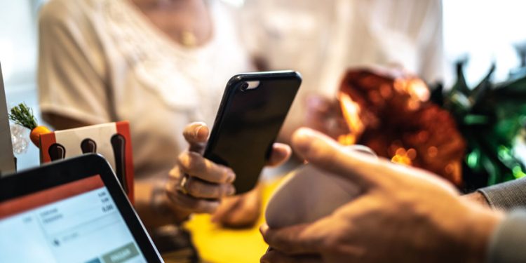 CRECEN AL TRÍPLE LAS UTILIDADES DE RETAILERS LÍDERES CON COMERCIO UNIFICADO