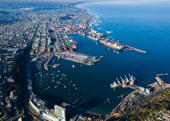 TERMINALES STI Y DP WORLD DE PUERTO SAN ANTONIO AUMENTAN EN 27% LOS CONTENEDORES DE CEREZAS EXPORTADAS A CHINA