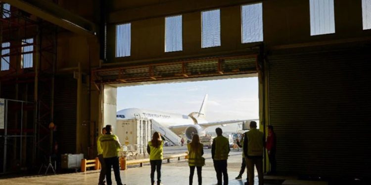 TRANSPORTE AÉREO: EL VIAJE DE LAS CEREZAS CHILENAS