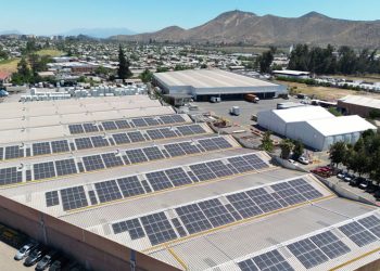 MAERSK CUENTA CON ENERGÍA RENOVABLE EN ALMACENES EN SANTIAGO PERMITIENDO ABASTECER EL 100% DEL CONSUMO OPERATIVO