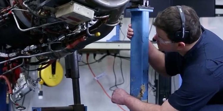 ¿MANTENCIÓN DE AUTOS Y CAMIONES AL DÍA?: TRES RAZONES PARA REALIZARLAS CON TECNOLOGÍAS POR VOZ