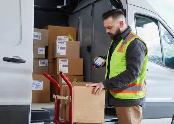 IMPULSANDO LA LOGÍSTICA SOSTENIBLE A TRAVÉS DEL DESARROLLO DE UNA ÚLTIMA MILLA OPTIMIZADA