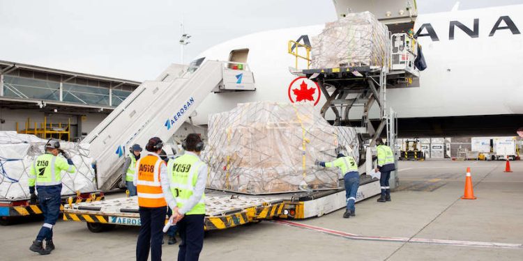 AEROSAN TRANSFIERE MÁS DE 30 MIL TONELADAS DE FLORES POR FESTIVIDADES DEL DÍA DE LAS MADRES