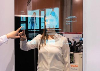 ESPEJOS INTERACTIVOS: LA  NOVEDAD DE LOS RETAILERS EN CHILE PARA MEJORAR LA EXPERIENCIA DEL CONSUMIDOR