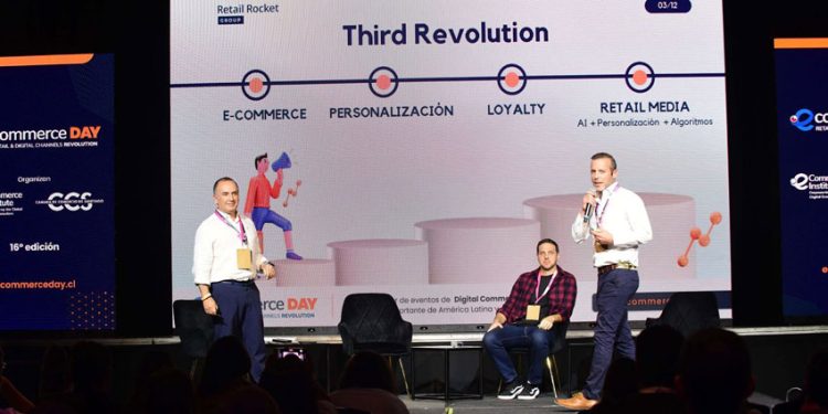 CÓMO LA IA ESTÁ MOLDEANDO EL FUTURO DEL E-COMMERCE PARA MEJORAR LA EXPERIENCIA DEL CLIENTE