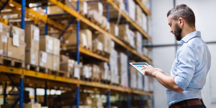 RETENCIÓN DEL PERSONAL, GESTIÓN MULTICANAL Y TECNOLOGÍA REZAGADA, RETOS EN LAS OPERACIONES DE ALMACÉN