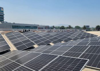 AKI KB PRESENTA SU PRIMERA SUCURSAL FOTOVOLTAICA DEL PAÍS