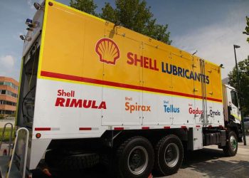SHELL LUBETRUCK, SERVICIO DE ENEX QUE SUMINISTRA LUBRICANTES PREMIUM A EQUIPOS CRÍTICOS EN LA GRAN MINERÍA