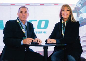  DIRECTORES DE CALYCO VISITAN CHILE Y CELEBRAN EL DESARROLLO DE LA EMPRESA