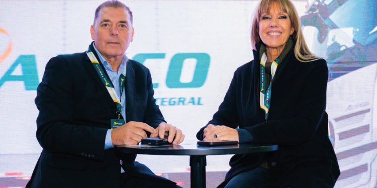 DIRECTORES DE CALYCO VISITAN CHILE Y CELEBRAN EL DESARROLLO DE LA EMPRESA