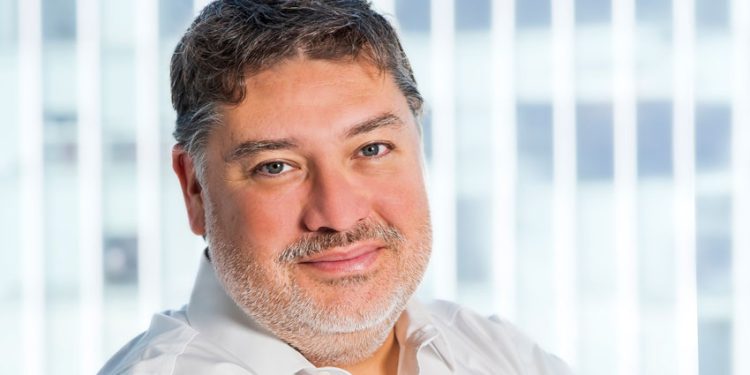 CÓMO LA IA GENERATIVA PERMITE POTENCIAR EL TALENTO HUMANO EN LAS CADENAS DE SUMINISTRO