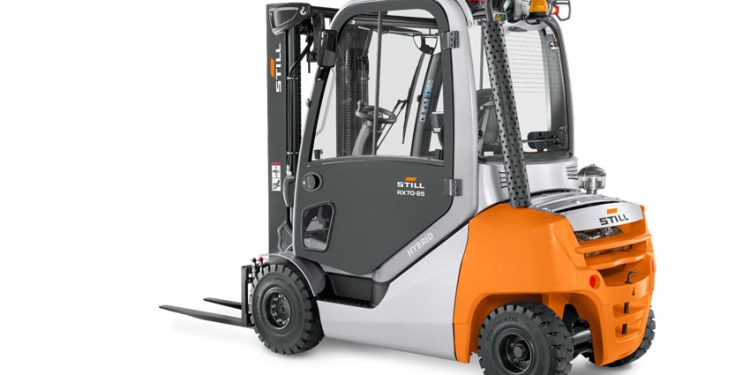 DERCOMAQ PRESENTE EN LA INDUSTRIA PORTUARIA CHILENA