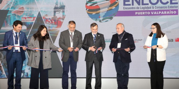 ENLOCE 2024: MÁQUINAS Y SIMULADORES CAPTURAN LA ATENCIÓN DE LOS ASISTENTES