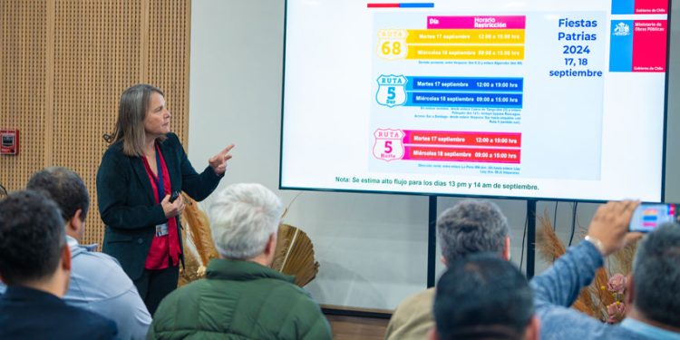 COMUNIDAD LOGÍSTICA DE SAN ANTONIO COORDINA ACCIONES PARA MANTENER LA SEGURIDAD Y OPERACIÓN DEL PUERTO EN LOS DÍAS PRE Y POST FIESTAS PATRIAS