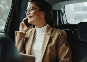 ORACLE AYUDA A LAS EMPRESAS DE TELECOMUNICACIONES A AUTOMATIZAR EL DISEÑO, LA ENTREGA Y LA MONETIZACIÓN