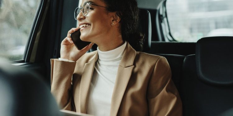 ORACLE AYUDA A LAS EMPRESAS DE TELECOMUNICACIONES A AUTOMATIZAR EL DISEÑO, LA ENTREGA Y LA MONETIZACIÓN