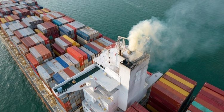 DESCARBONIZACIÓN DE LA CADENA DE SUMINISTRO, UN MEGA DESAFÍO DE LA INDUSTRIA MARÍTIMO-NAVIERA