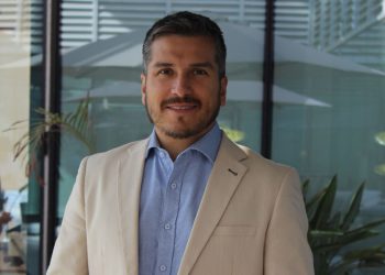 COMPRA DE VEHÍCULOS ELÉCTRICOS CRECE MÁS DE 100% EN 2024, PERO SISTEMAS DE CARGA NO AVANZAN AL MISMO RITMO