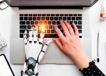 IA Y EMPLEO: CÓMO LA HIPERAUTOMATIZACIÓN IMPULSA NUEVAS OPORTUNIDADES DE NEGOCIO Y TRABAJO