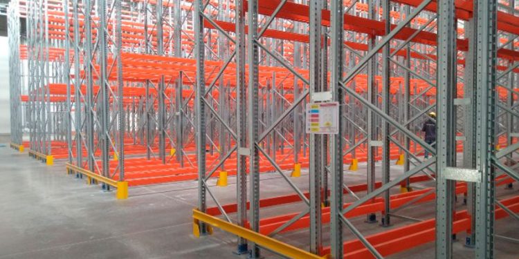 ESTANTERÍAS SISMORRESISTENTES PARA EL CAFÉ DE BUENCAFÉ LIOFILIZADO DE COLOMBIA